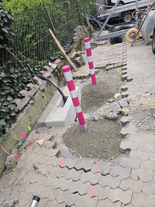 Bild 1 - Ladesäule Baggerbetrieb Daser