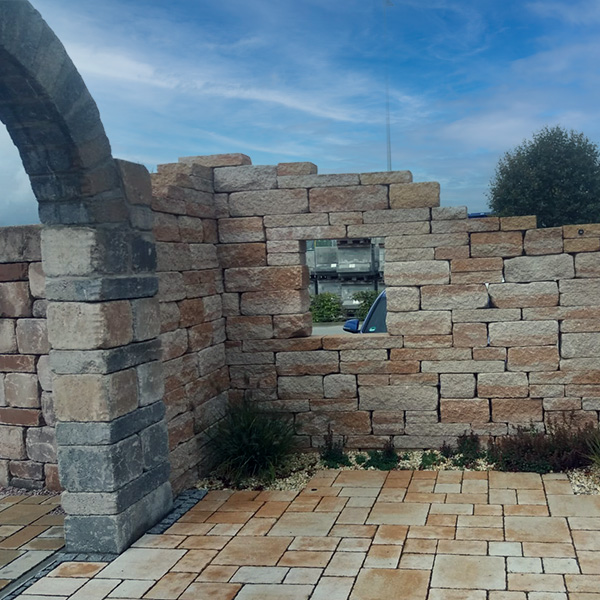 Bild 1 - Mauersysteme Baggerbetrieb Daser