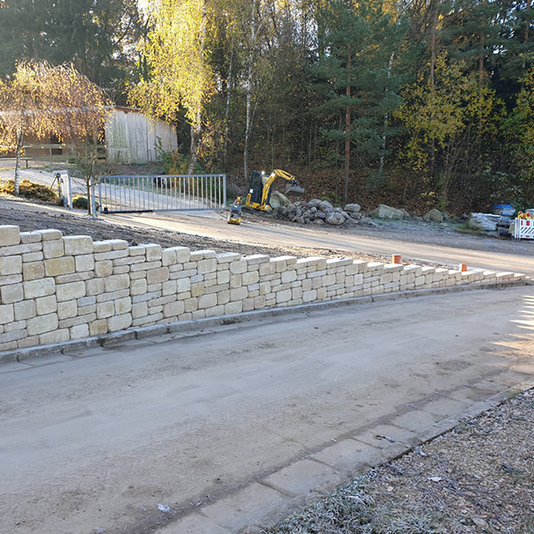 Bild 3 - Mauersysteme Baggerbetrieb Daser