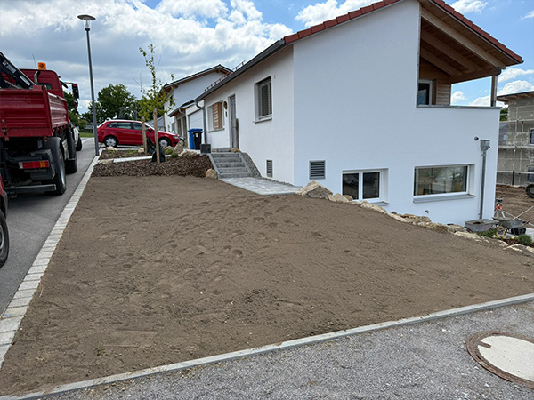 Bild 2 - Rollrasen Baggerbetrieb Daser